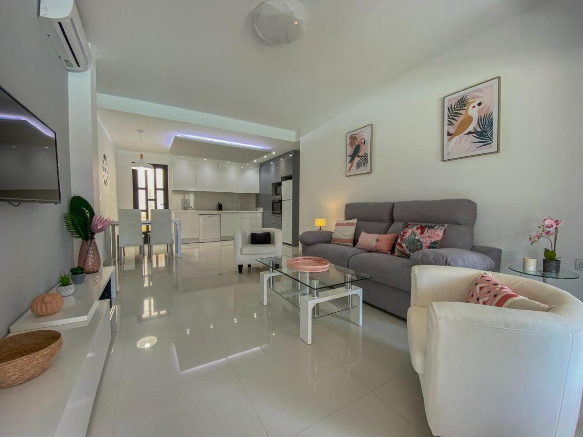 Apartament Higuericas 411 - Planta Baja - Vista Piscina - Cerca Playa